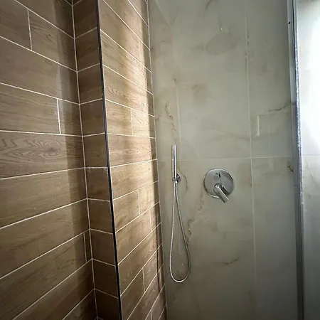 Azure Elegance Lejlighed *