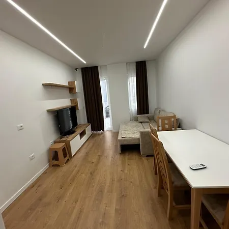 Azure Elegance Apartment