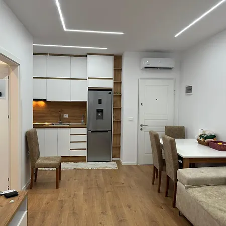 Apartment Azure Elegance